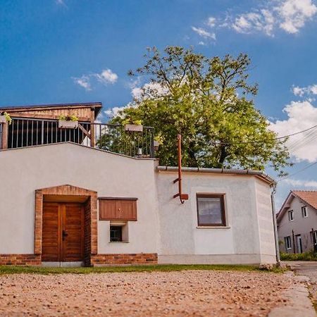 Ferienwohnung Deduv Sklep Hlohovec Exterior foto