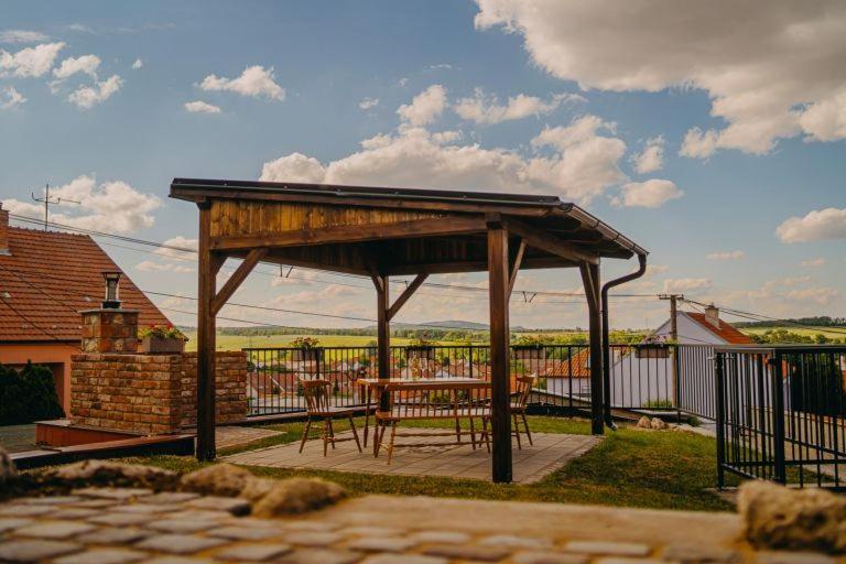 Ferienwohnung Deduv Sklep Hlohovec Exterior foto
