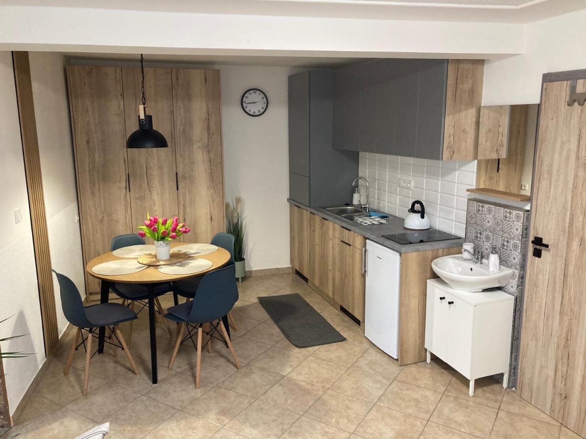 Ferienwohnung Deduv Sklep Hlohovec Exterior foto